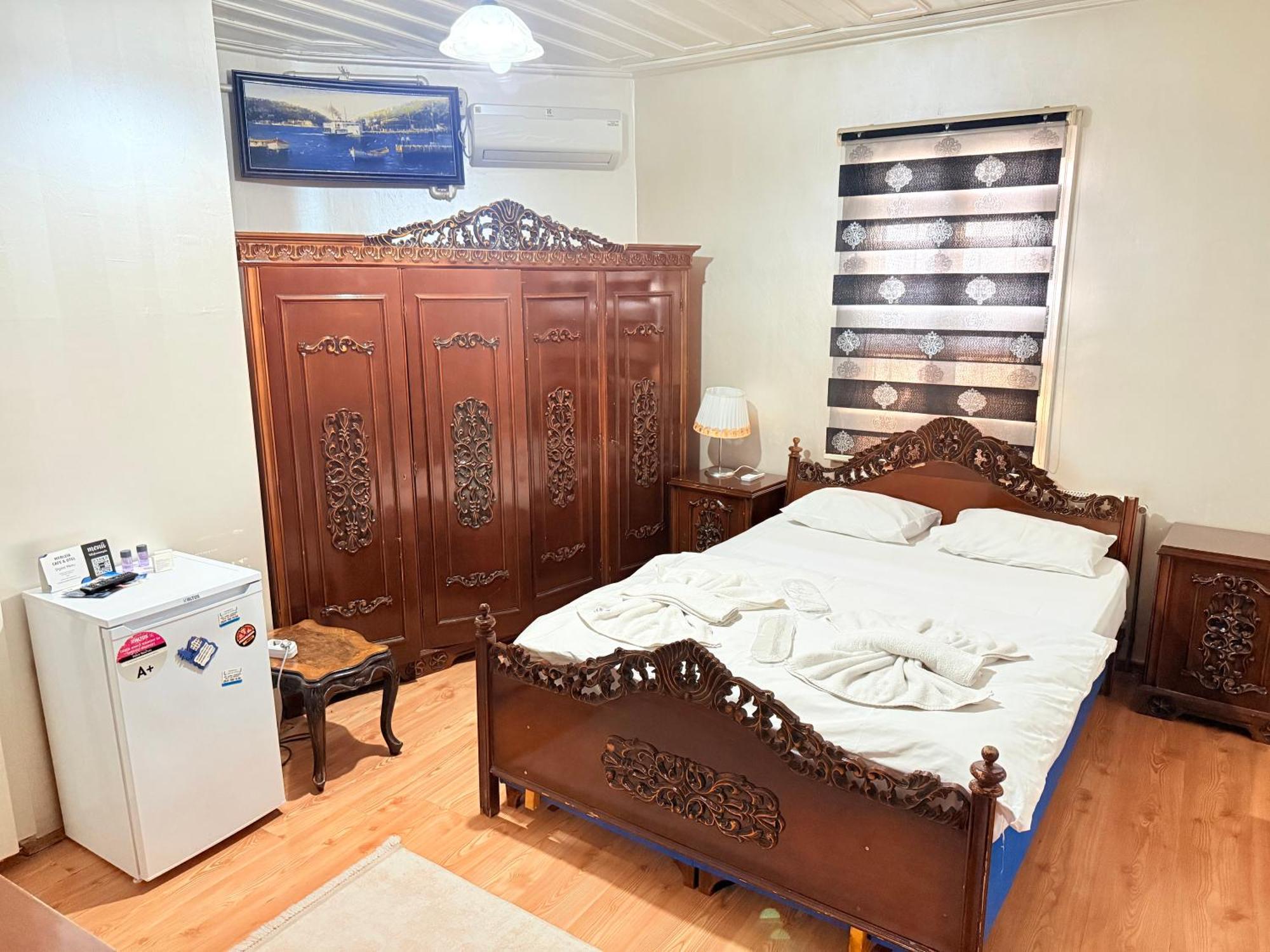 Oez Butik Otel Antik Kent Myrleia Муданья Экстерьер фото